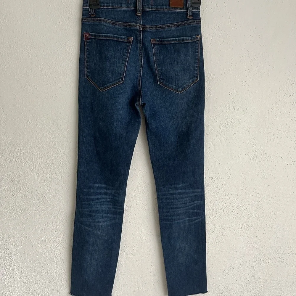 BDG Woman Blue High Rise Cigarette Jean, Size 27